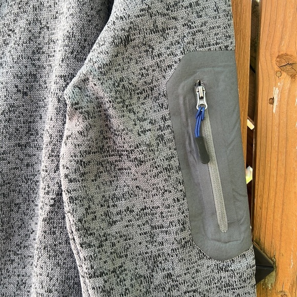 Men’s sweater - Picture 3 of 4